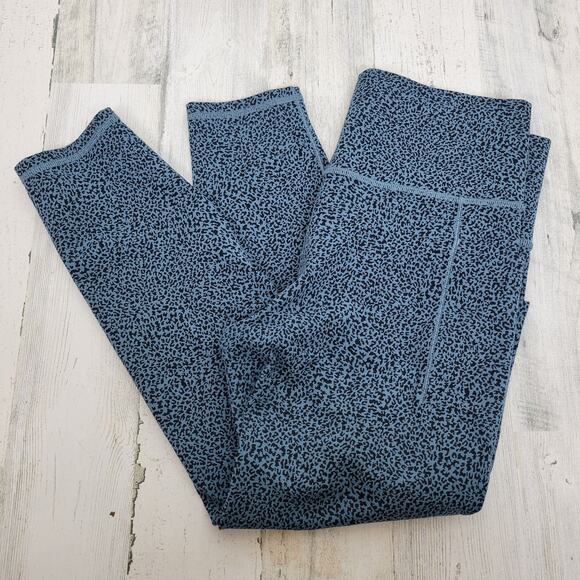 Athleta Salutation Stash II Textured Tights Size Medium - Picture 4 of 8